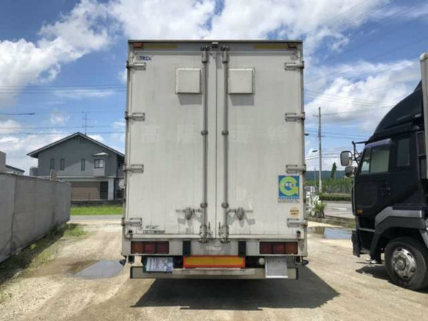 三菱ふそう スーパーグレート低床アルミウイング 13.6t